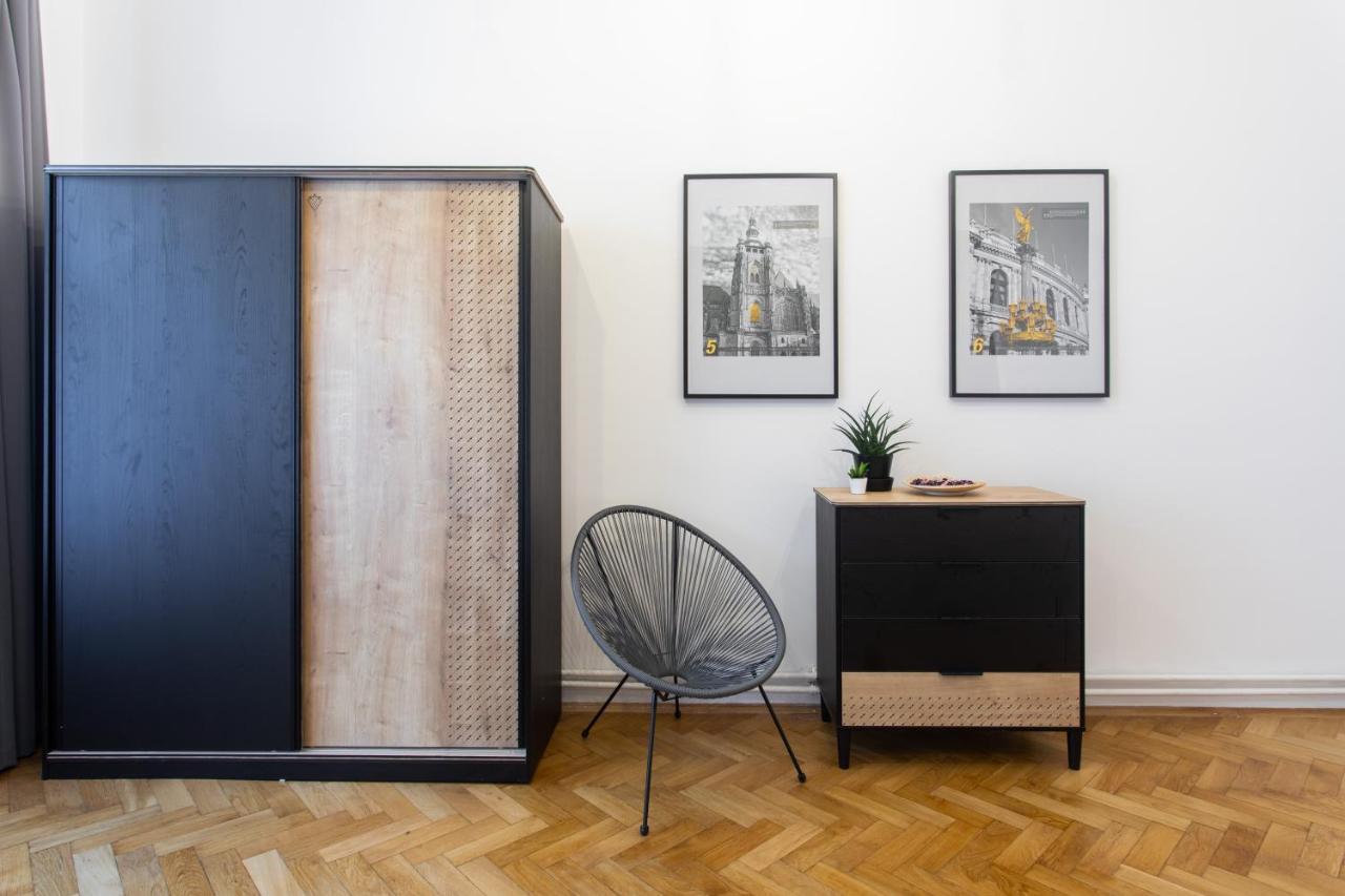 Spacious Apartments Near The River Praga Exterior foto